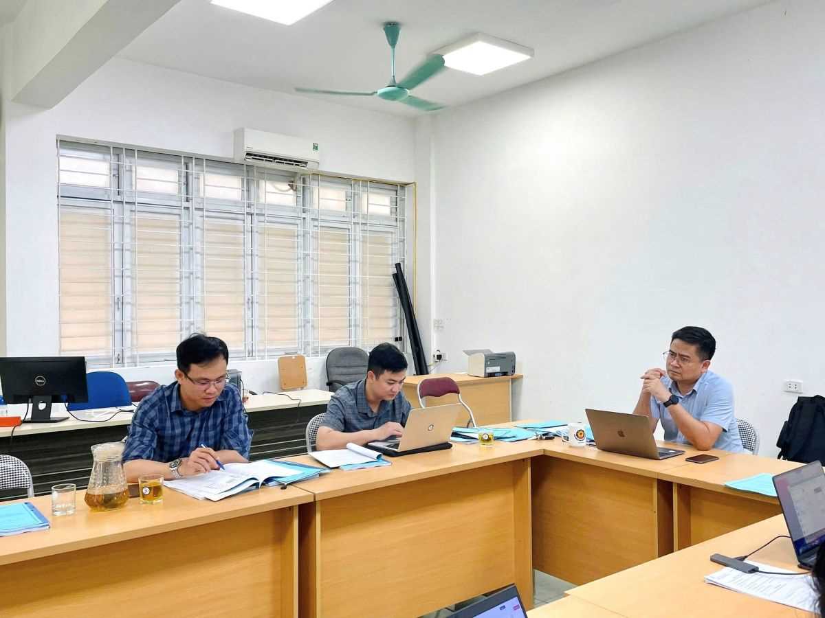 KHOA KTCN&TT TỔ CHỨC NGHIỆM THU ĐỀ TÀI NCKH SINH VIÊN NĂM HỌC 2025 - 2026 